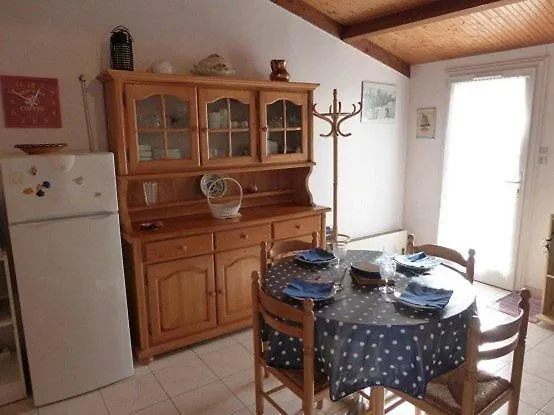 Br040-840 2 Pieces Mezz 4 Couchages Sur Villa